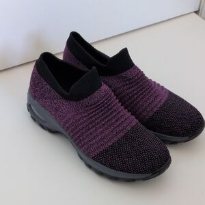NWOT STQ Slip On Walking Shoes - 9
